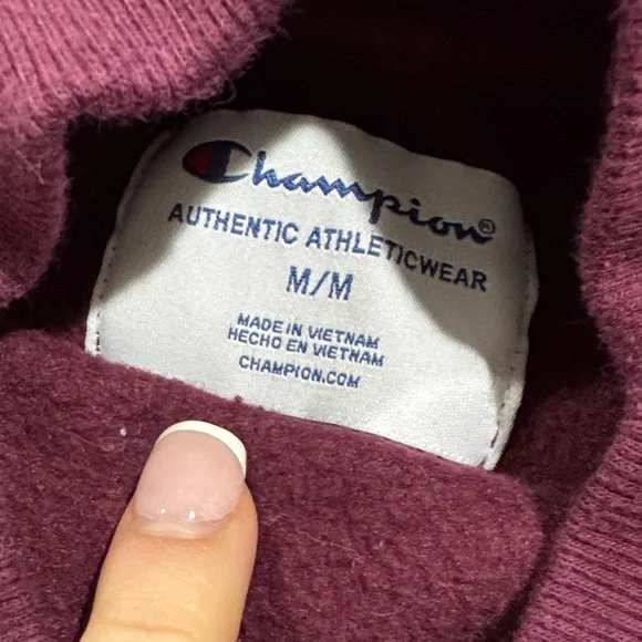 Champion Purple Sweatshirt - Picture 3 of 4